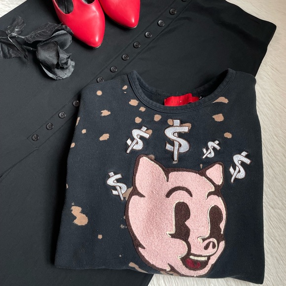 Vie + Riche Paris embroidered piggy head bleached pullover sweater - Picture 10 of 10